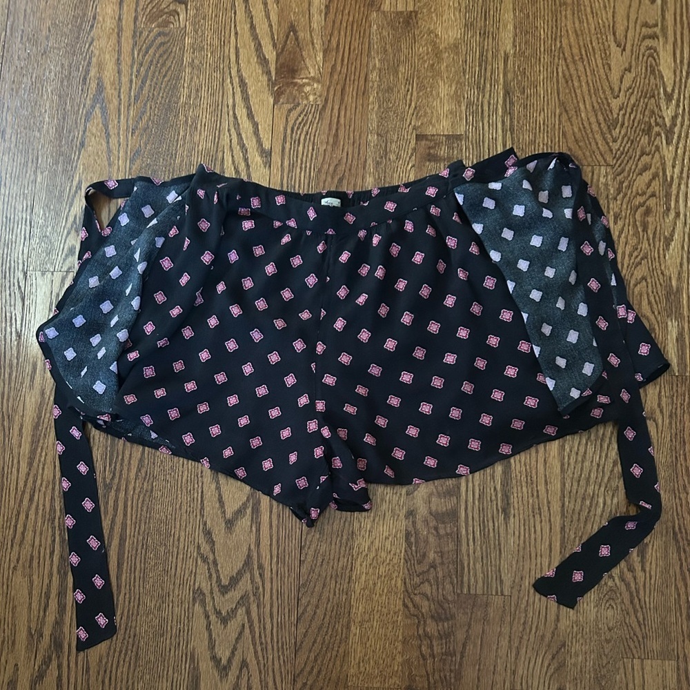 Hollister Black Pink Floral Tile Print Wrap Skort Y2K Boho Festival Mini Medium - Picture 2 of 6
